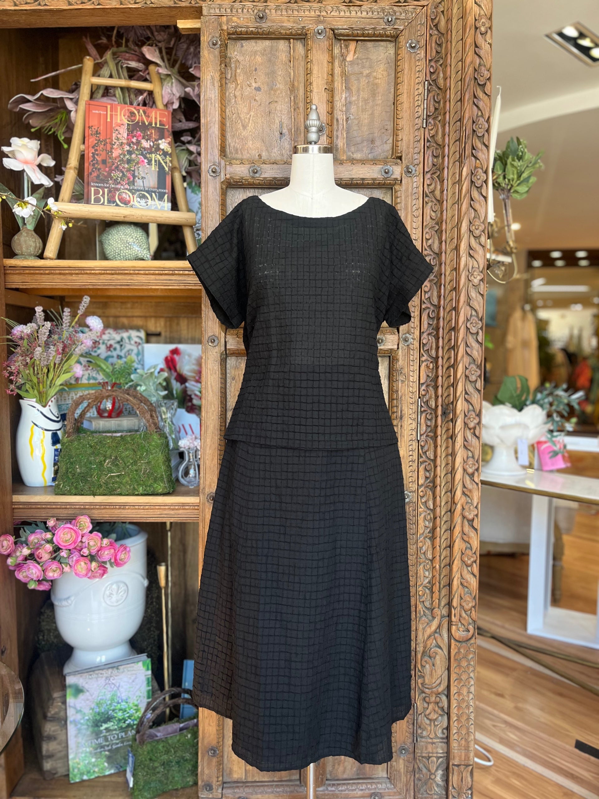 Virginia Beach boutique offering women's clothing, gifts, and jewelry | French Twist Boutique Virginia Beach boutique offering women's clothing, gifts, and jewelry | French Twist Boutique